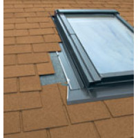 Купить мансардные окна FAKRO гидроизоляционные оклады |Первый дом